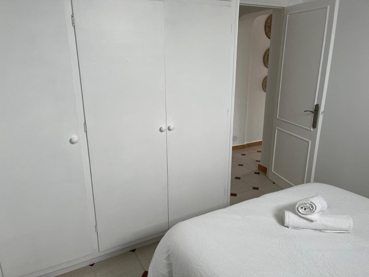 Donkey House Apartment